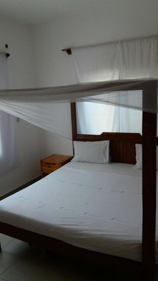 Sarawally Guesthouse Ampaya Bagian luar foto