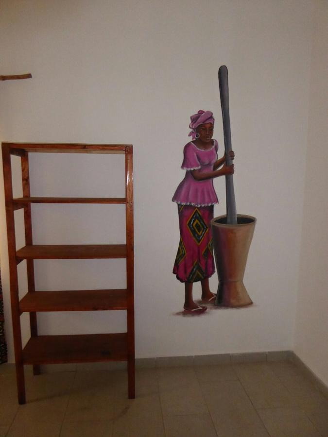 Sarawally Guesthouse Ampaya Bagian luar foto
